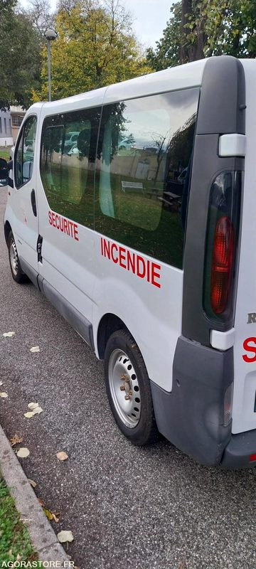 Renault Trafic VP vitré- 2002 - 127320kms - Furgão compacto: foto 5 Renault Trafic VP vitré- 2002 - 127320kms - Furgão compacto: foto 5