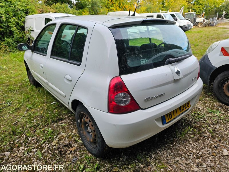 Renault clio - 2006 - 219622km - 1871WJ28 - Automóvel: foto 4 Renault clio - 2006 - 219622km - 1871WJ28 - Automóvel: foto 4