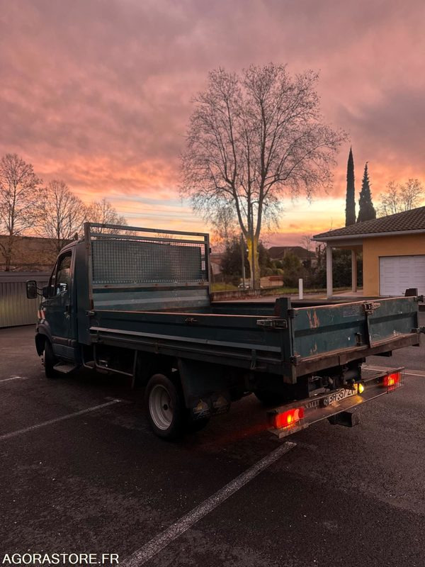 Renault mascotte benne 3L 120cv 107 000km - 2005 - Carrinha basculante: foto 4 Renault mascotte benne 3L 120cv 107 000km - 2005 - Carrinha basculante: foto 4