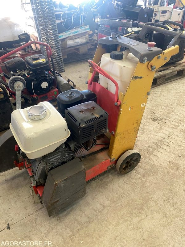 SCIE A SOL HUSQVARNA FS400LCV - 450 mm - Equipamento de construção: foto 1 SCIE A SOL HUSQVARNA FS400LCV - 450 mm - Equipamento de construção: foto 1