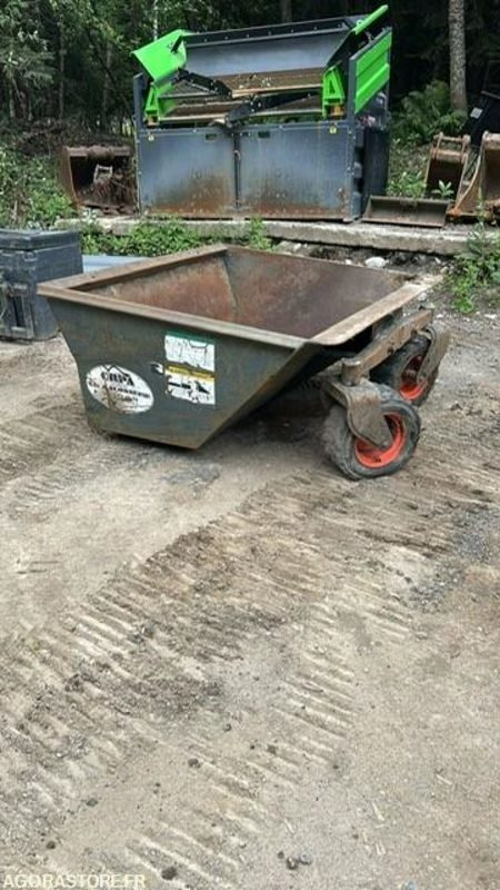 SKID JCB T190 2007 1150 HRS AVEC GODETS, FOURCHE ET TOMBEREAU - Pá carregadora: foto 5 SKID JCB T190 2007 1150 HRS AVEC GODETS, FOURCHE ET TOMBEREAU - Pá carregadora: foto 5
