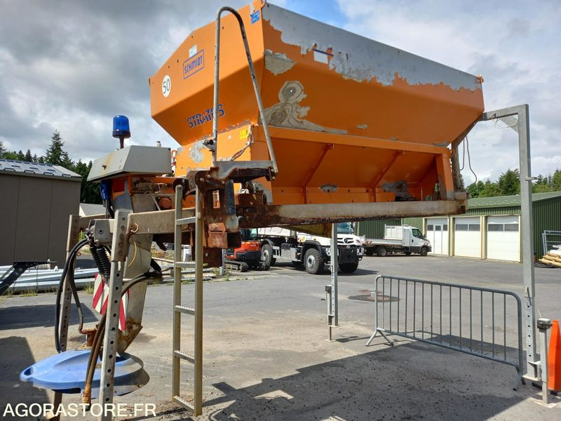 Saleuse - Espalhador de areia/ Sal: foto 2 Saleuse - Espalhador de areia/ Sal: foto 2