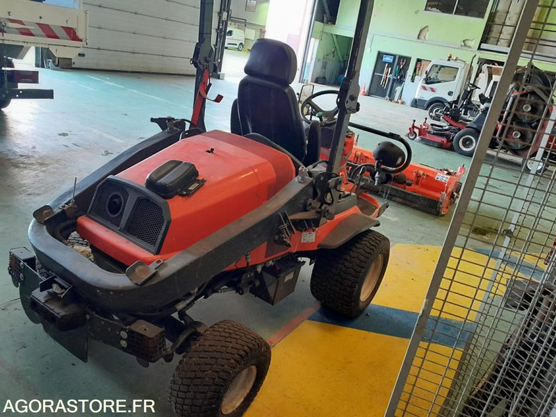 TONDEUSE KUBOTA F3680 DE 2012 - Cortador de grama: foto 3 TONDEUSE KUBOTA F3680 DE 2012 - Cortador de grama: foto 3