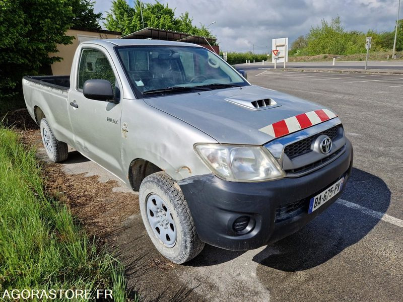 TOYOTA HILLUX - BA675PV - 2010 / 141 633 KM - Automóvel: foto 2 TOYOTA HILLUX - BA675PV - 2010 / 141 633 KM - Automóvel: foto 2