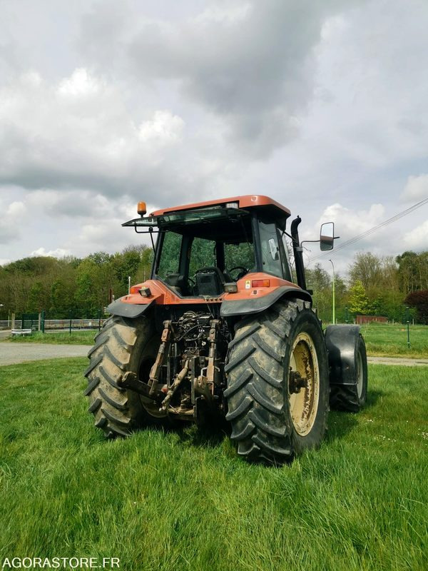 TRACTEUR AGRICOLE FIATAGRI G190 - 11 900 heures - 1994 - Trator: foto 2 TRACTEUR AGRICOLE FIATAGRI G190 - 11 900 heures - 1994 - Trator: foto 2