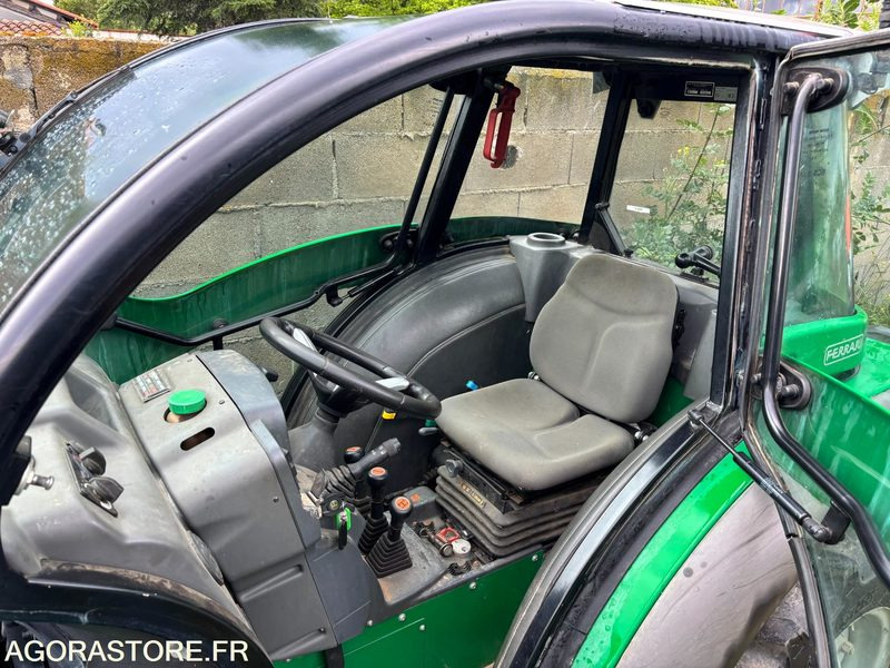 TRACTEUR FERRARI - 2900 heures - 2017 - Trator: foto 4 TRACTEUR FERRARI - 2900 heures - 2017 - Trator: foto 4