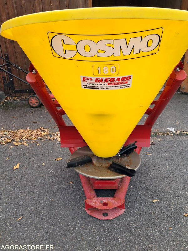 TRACTEUR TONDEUSE TYM T233 - Trator: foto 3 TRACTEUR TONDEUSE TYM T233 - Trator: foto 3