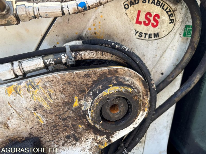 Retroescavadeira TRACTOPELLE KOMATSU WB93R MTP50-08 - 2008: foto 17 Retroescavadeira TRACTOPELLE KOMATSU WB93R MTP50-08 - 2008: foto 17