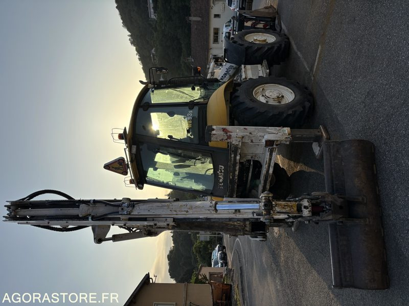 Retroescavadeira TRACTOPELLE KOMATSU WB93R MTP50-08 - 2008: foto 6 Retroescavadeira TRACTOPELLE KOMATSU WB93R MTP50-08 - 2008: foto 6