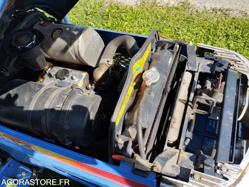 Tracteur ISEKI TH4330FH - Trator: foto 5 Tracteur ISEKI TH4330FH - Trator: foto 5