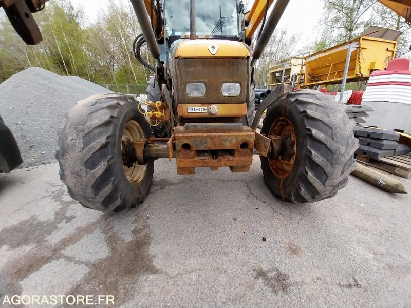 Tracteur Renault Ergos 100 avec chargeur FAUCHEUX F256 - Trator: foto 1 Tracteur Renault Ergos 100 avec chargeur FAUCHEUX F256 - Trator: foto 1