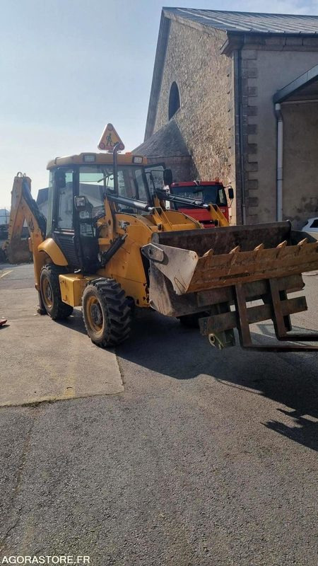 Tractopelle JCB 2CX 4WS (2009) - Vente à Professionnel - Retroescavadeira: foto 1 Tractopelle JCB 2CX 4WS (2009) - Vente à Professionnel - Retroescavadeira: foto 1
