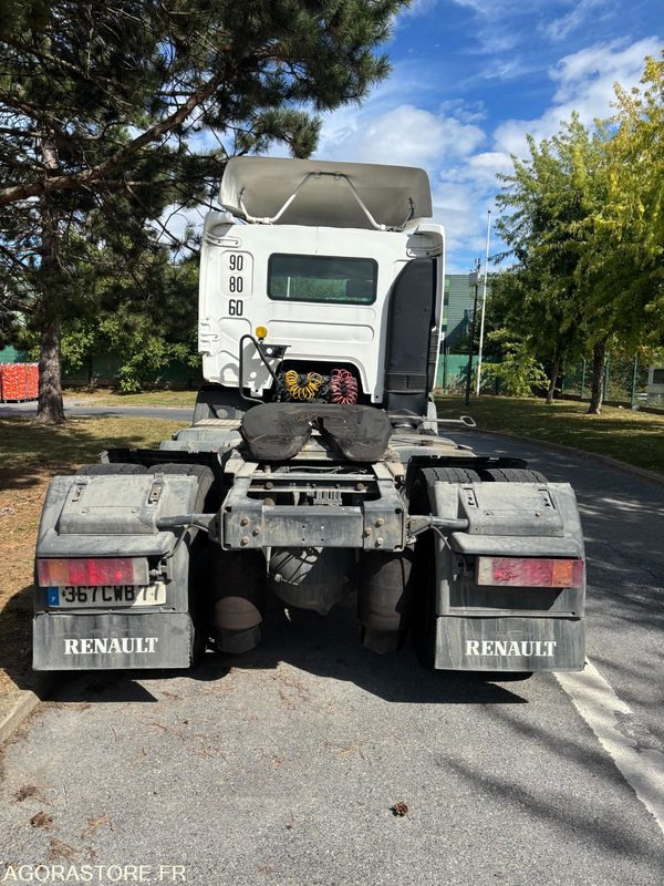 TRACTEUR RENAULT - 2002 - 462695 Kms - Tractor: foto 3 TRACTEUR RENAULT - 2002 - 462695 Kms - Tractor: foto 3
