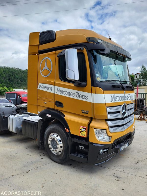 Tracteur MERCEDES ACTROS 1845 -2013- 808000km - BON ETAT - NETTOYAGE PRO 4/2025 - Tractor: foto 3 Tracteur MERCEDES ACTROS 1845 -2013- 808000km - BON ETAT - NETTOYAGE PRO 4/2025 - Tractor: foto 3