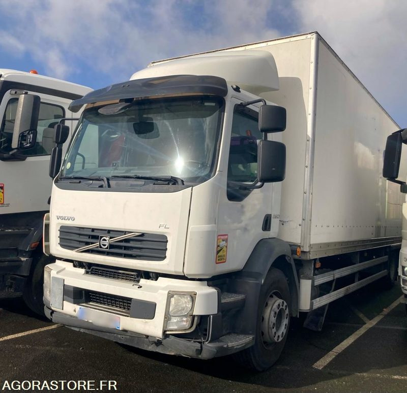VOLVO  FL 290 - 2013 - 568 476km - Tractor: foto 1 VOLVO  FL 290 - 2013 - 568 476km - Tractor: foto 1