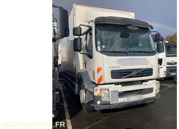 VOLVO  FL 290 - 2013 - 568 476km - Tractor: foto 2 VOLVO  FL 290 - 2013 - 568 476km - Tractor: foto 2