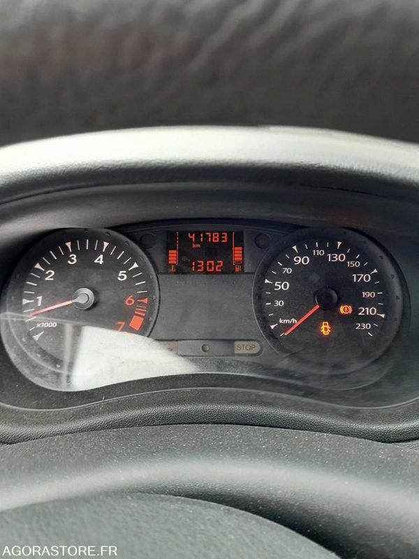 Très belle Renault Clio 2010 Essence/GPL - Automóvel: foto 5 Très belle Renault Clio 2010 Essence/GPL - Automóvel: foto 5