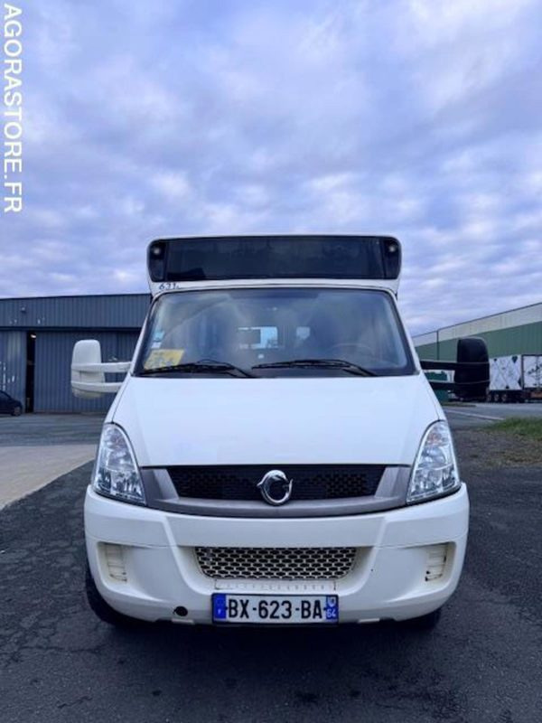 VEHIXEL - APTINEO - 2011 / 351000 KM - BX623BA (11911) - Minibus, Furgão de passageiros: foto 3 VEHIXEL - APTINEO - 2011 / 351000 KM - BX623BA (11911) - Minibus, Furgão de passageiros: foto 3