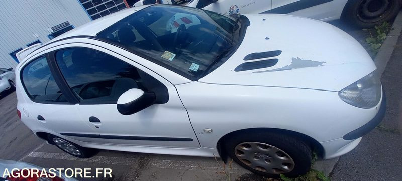 VQ- V11o Peugeot 206 - Automóvel: foto 3 VQ- V11o Peugeot 206 - Automóvel: foto 3
