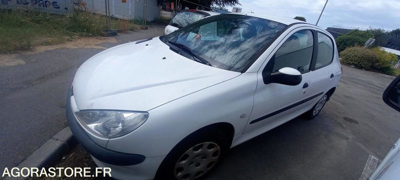 VQ- V11o Peugeot 206 - Automóvel: foto 2 VQ- V11o Peugeot 206 - Automóvel: foto 2