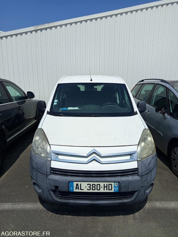 Véhicule utilitaire CITROËN Berlingo - Furgão compacto: foto 1 Véhicule utilitaire CITROËN Berlingo - Furgão compacto: foto 1