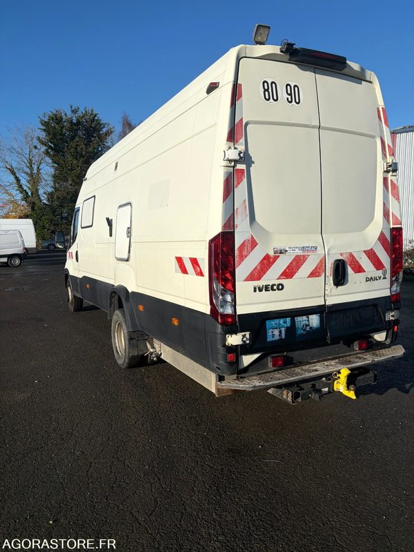 Fourgon iveco 70C17 (7 T) - 142000 - 2016 - Veículo comercial: foto 2 Fourgon iveco 70C17 (7 T) - 142000 - 2016 - Veículo comercial: foto 2