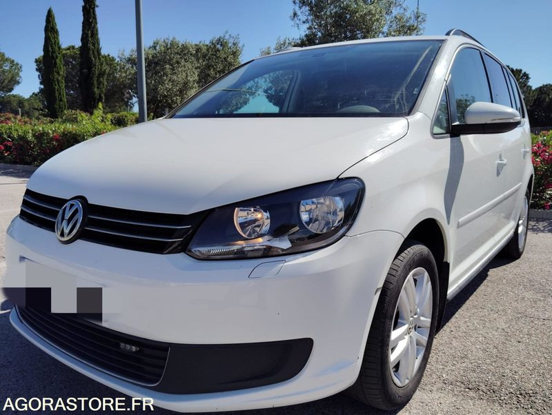 Volkswagen Touran TSI GNC 150CH BVA Essence GNC- 2015 - 90 000km - TRES BON ETAT - Automóvel: foto 4 Volkswagen Touran TSI GNC 150CH BVA Essence GNC- 2015 - 90 000km - TRES BON ETAT - Automóvel: foto 4