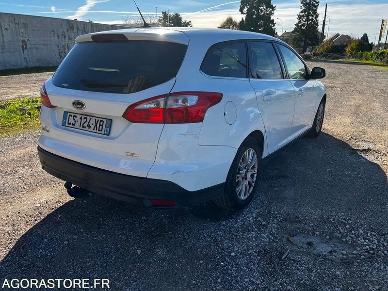 Ford focus 1lecoboost 2013 149000km - Carrinha: foto 3 Ford focus 1lecoboost 2013 149000km - Carrinha: foto 3