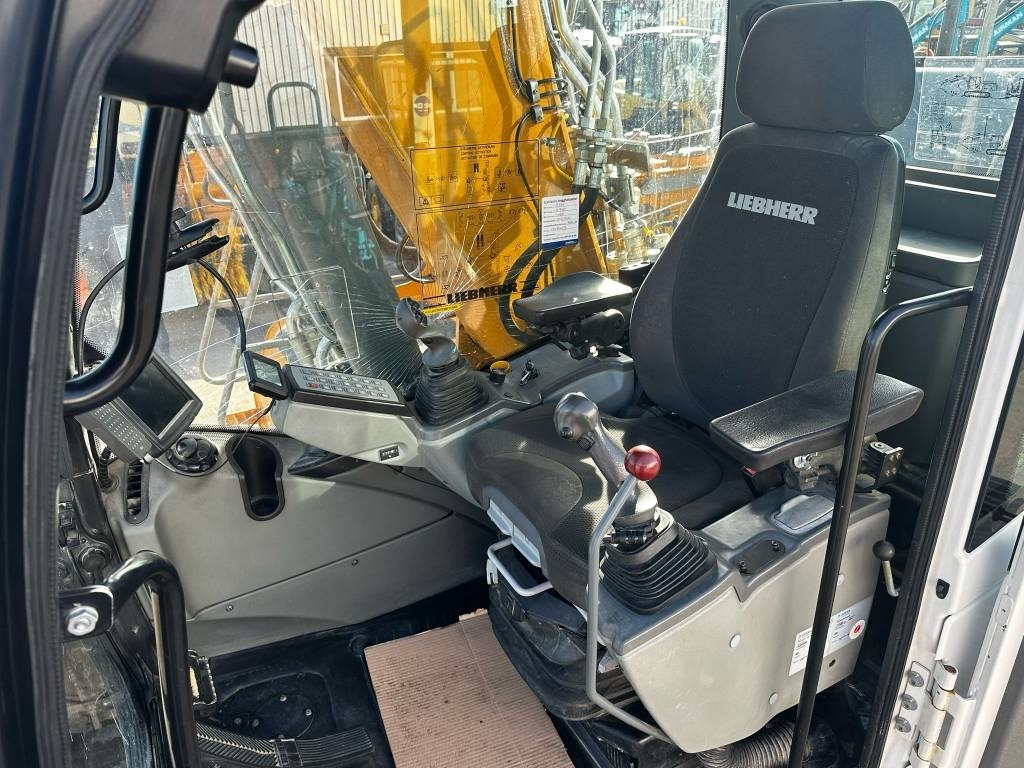 Liebherr R922 LC * MOBA 3D GPS * - Escavadora de rastos: foto 5 Liebherr R922 LC * MOBA 3D GPS * - Escavadora de rastos: foto 5