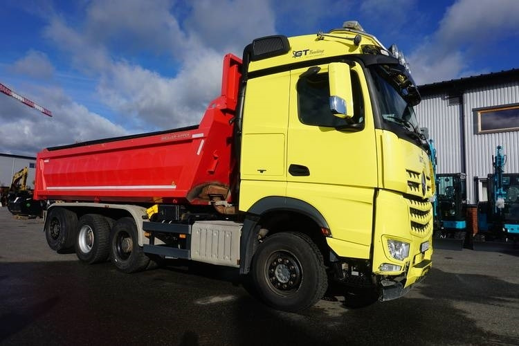 Mercedes-Benz Arocs - Camião basculante: foto 4 Mercedes-Benz Arocs - Camião basculante: foto 4