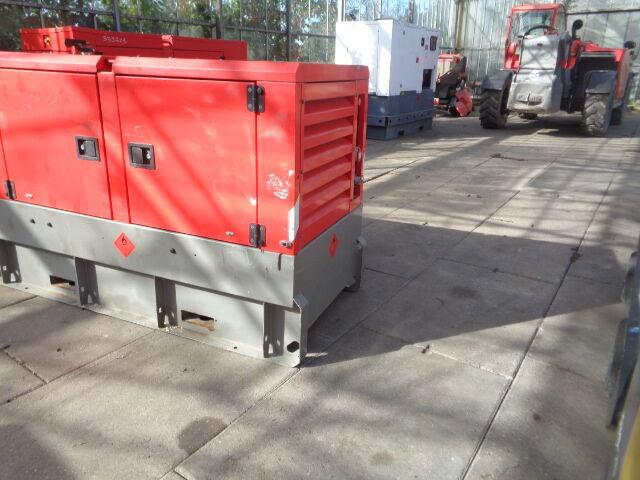 Atlas Copco QAS30 - Gerador elétrico: foto 3 Atlas Copco QAS30 - Gerador elétrico: foto 3