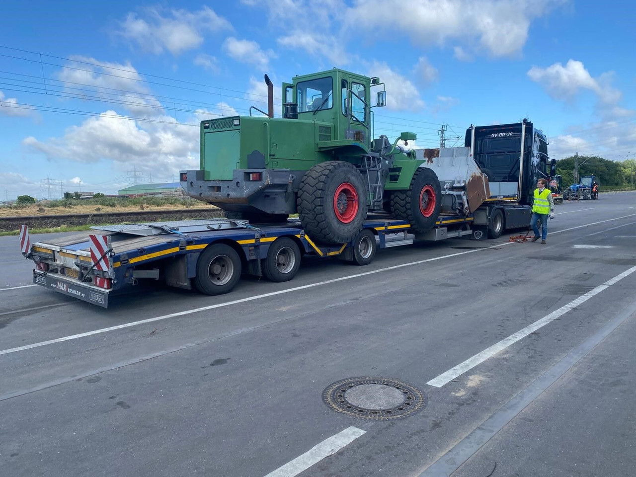 Daewoo MG300 - Pá carregadora de rodas: foto 5 Daewoo MG300 - Pá carregadora de rodas: foto 5