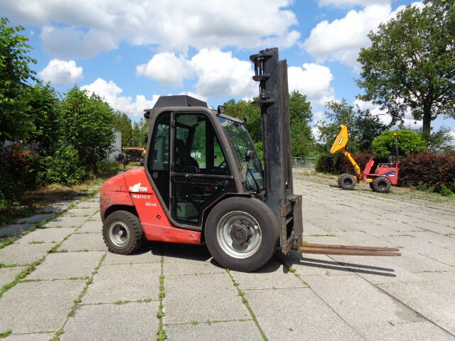 Manitou MSI 35 - Empilhadeira a diesel: foto 1 Manitou MSI 35 - Empilhadeira a diesel: foto 1