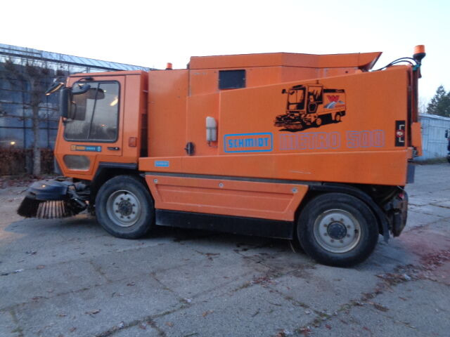 Schmidt Metro 500 4x2 - Varredora urbana: foto 5 Schmidt Metro 500 4x2 - Varredora urbana: foto 5