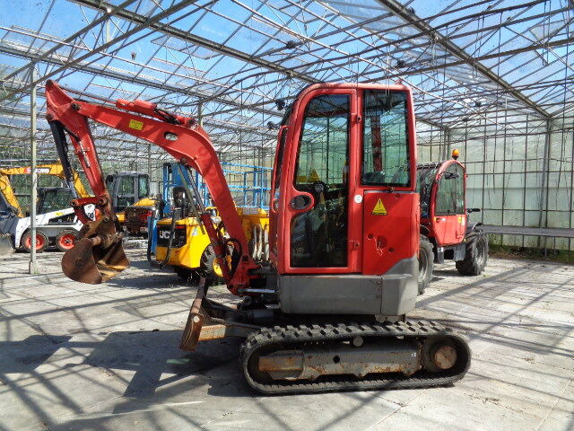 Mini escavadeira Volvo ECR25D: foto 17