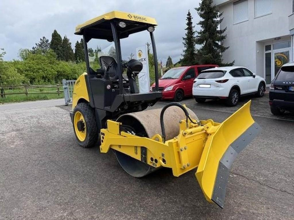 Bomag 124 DH-5 - Compactador: foto 1 Bomag 124 DH-5 - Compactador: foto 1
