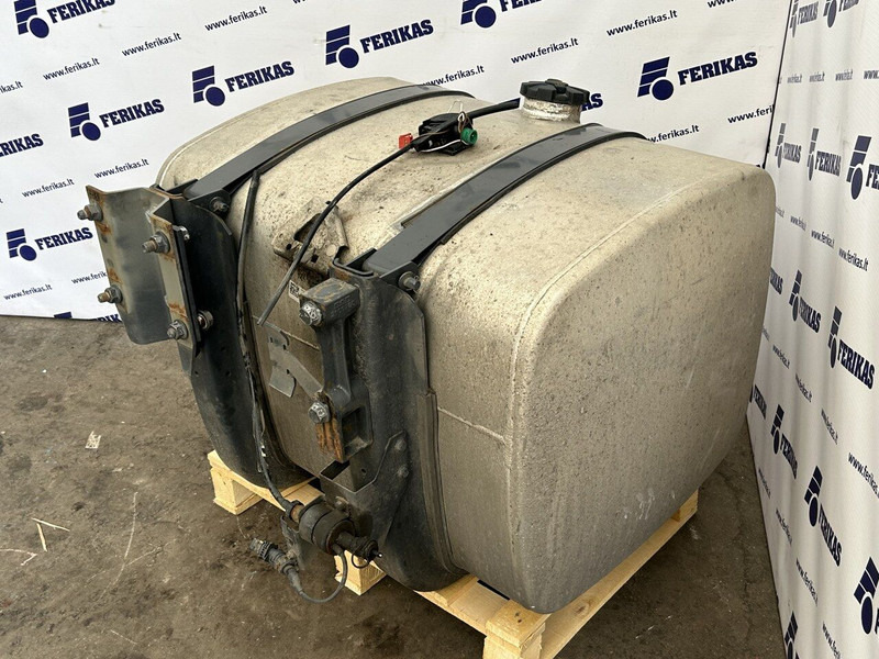 DAF 335L 620x675x860 - Tanque de combustível por Camião: foto 5 DAF 335L 620x675x860 - Tanque de combustível por Camião: foto 5