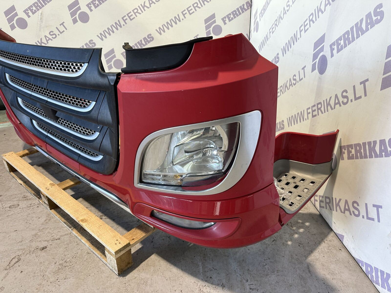 DAF complete front bumper - Para-choque por Camião: foto 2 DAF complete front bumper - Para-choque por Camião: foto 2