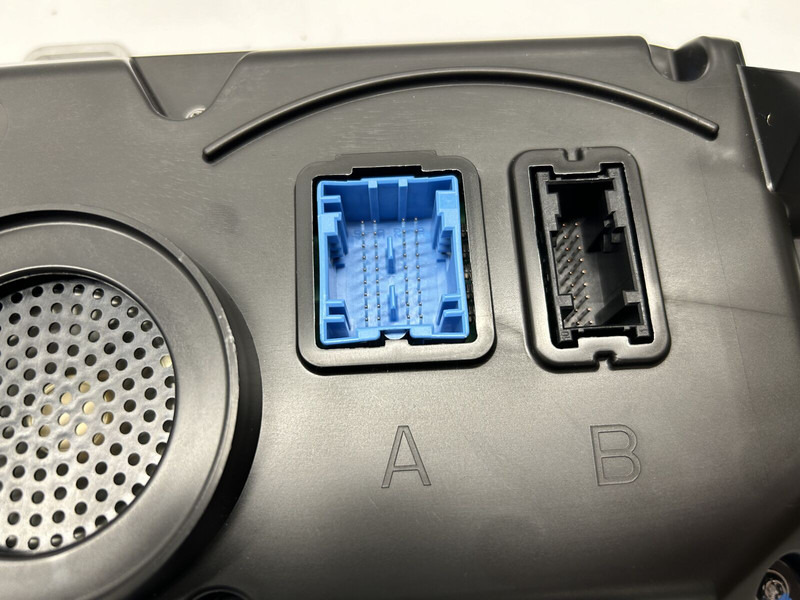 DAF dashboard, instrumental cluster - Painel de instrumentos por Camião: foto 3 DAF dashboard, instrumental cluster - Painel de instrumentos por Camião: foto 3