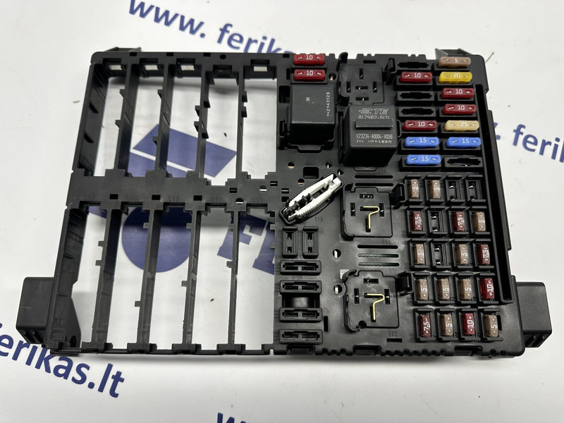 MAN fuse box - Sistema elétrico por Camião: foto 2 MAN fuse box - Sistema elétrico por Camião: foto 2