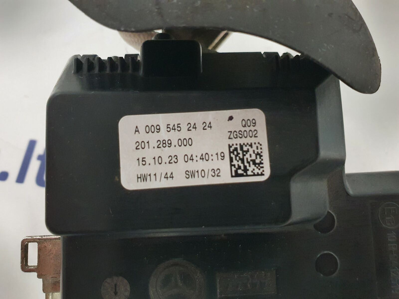 Mercedes-Benz Actros - Relé por Camião: foto 3 Mercedes-Benz Actros - Relé por Camião: foto 3