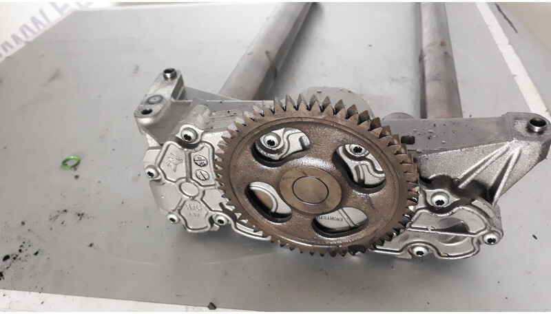 Mercedes-Benz Actros MP4 - Bomba de óleo por Camião: foto 3 Mercedes-Benz Actros MP4 - Bomba de óleo por Camião: foto 3