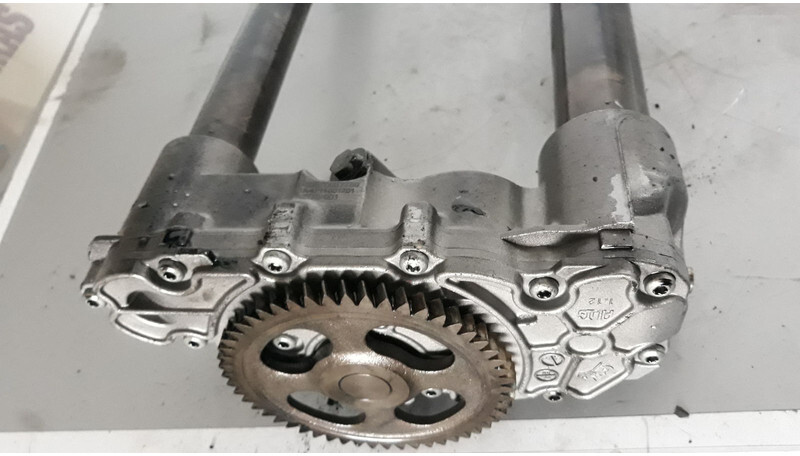 Mercedes-Benz Actros MP4 - Bomba de óleo por Camião: foto 4 Mercedes-Benz Actros MP4 - Bomba de óleo por Camião: foto 4