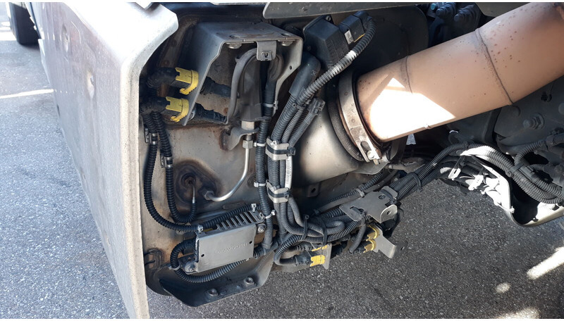 Mercedes-Benz Actros MP4 - Conversor catalítico por Camião: foto 4 Mercedes-Benz Actros MP4 - Conversor catalítico por Camião: foto 4