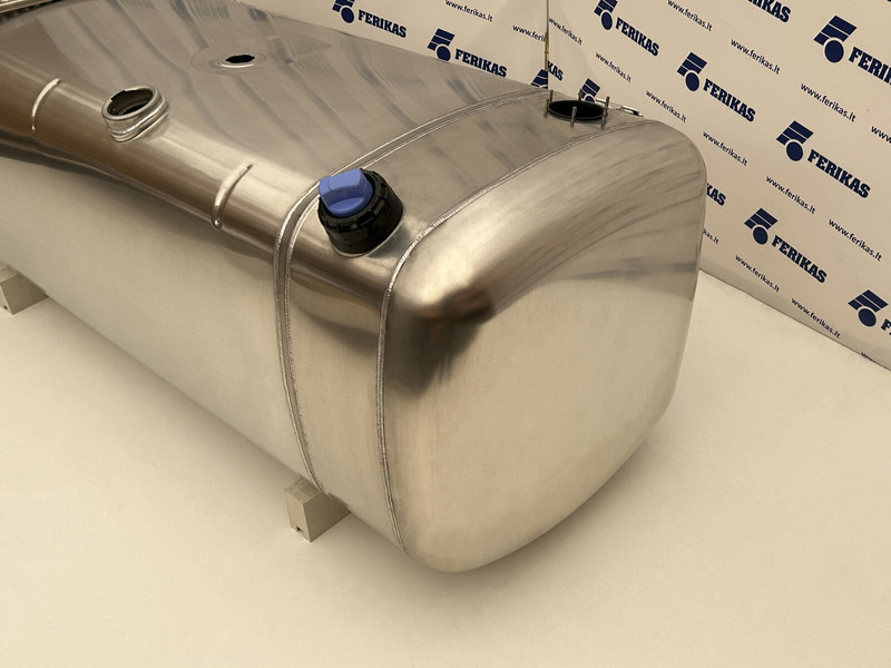 Mercedes-Benz Fuel tank 880L + 130L AdBlue - Tanque de combustível por Camião: foto 3 Mercedes-Benz Fuel tank 880L + 130L AdBlue - Tanque de combustível por Camião: foto 3