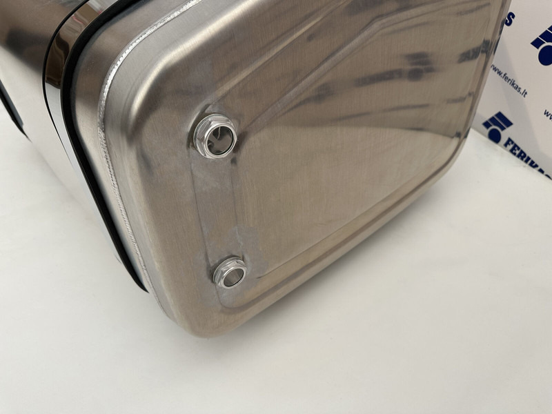 Mercedes-Benz - Tanque hidráulico por Camião: foto 4 Mercedes-Benz - Tanque hidráulico por Camião: foto 4