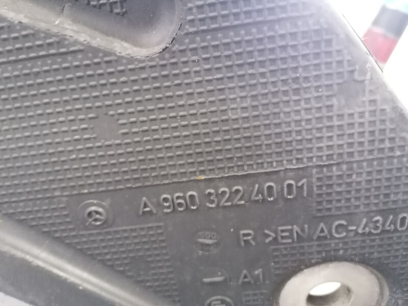 Mercedes-Benz - Suspensão por Camião: foto 3 Mercedes-Benz - Suspensão por Camião: foto 3