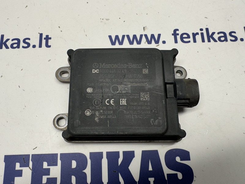 Mercedes-Benz distance radar sensor - Sensor por Camião: foto 1 Mercedes-Benz distance radar sensor - Sensor por Camião: foto 1