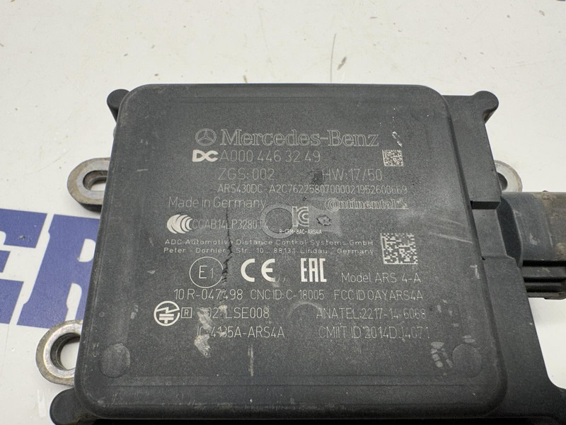 Mercedes-Benz distance radar sensor - Sensor por Camião: foto 4 Mercedes-Benz distance radar sensor - Sensor por Camião: foto 4