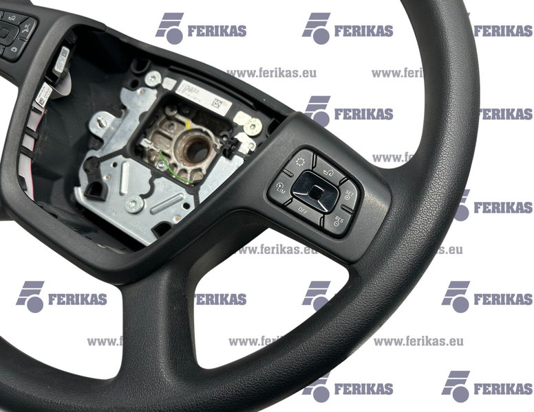 Mercedes-Benz steering wheel - Volante de direção por Camião: foto 3 Mercedes-Benz steering wheel - Volante de direção por Camião: foto 3